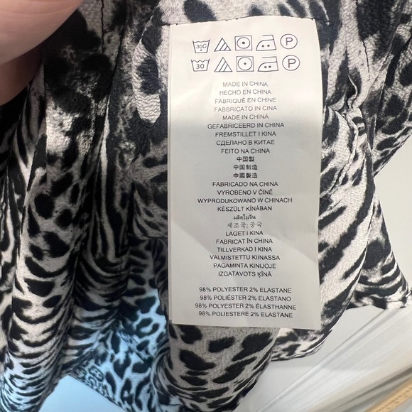 Michael Kors Animal Print Zebra Leopard V Neck Zipper Top Shirt S M - Picture 3 of 7